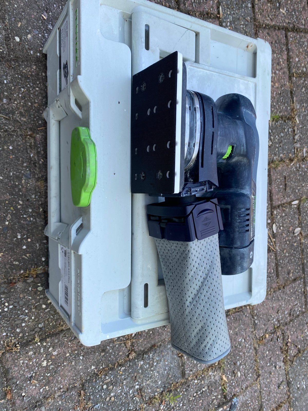 Festool RTSC 400 Accu Vlakschuurmachine met toebehoren, Doe-het-zelf en Verbouw, Gereedschap | Schuurmachines, Ophalen, Gebruikt