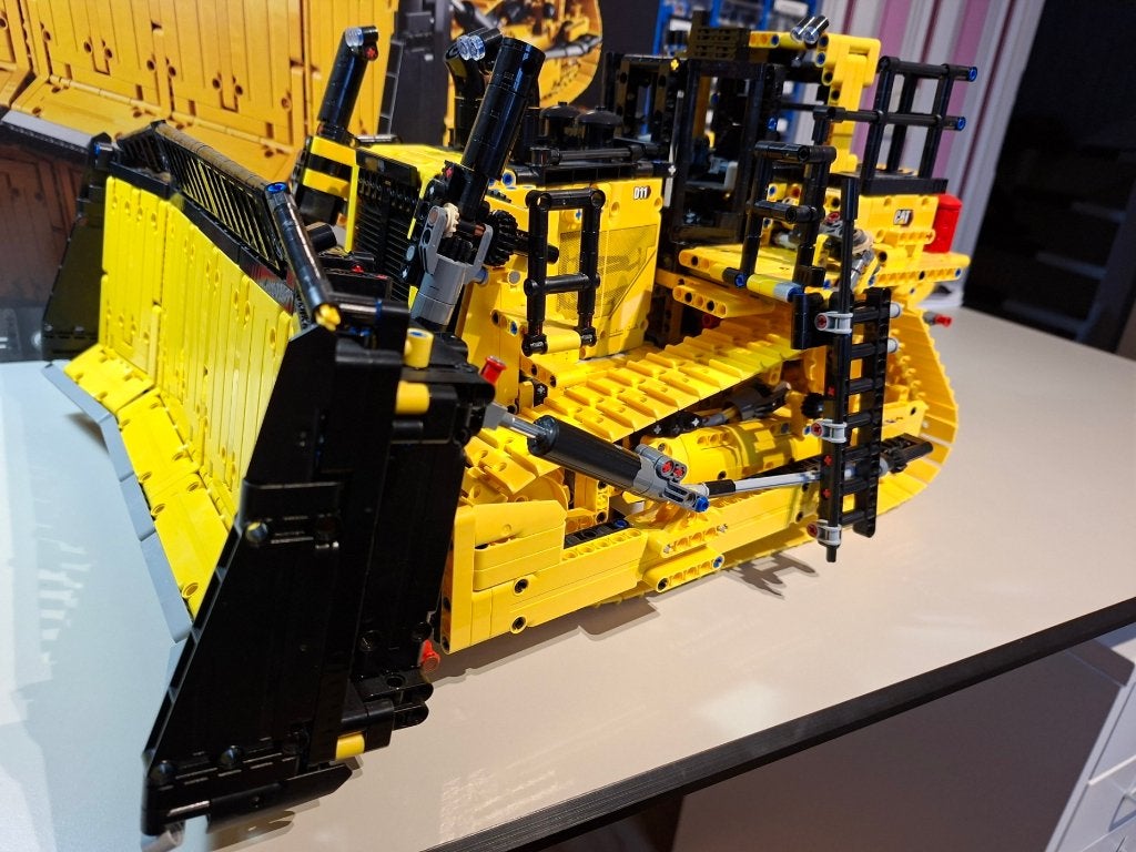 LEGO Technic CAT D11 Bulldozer (42131), Inclusief instructies, Lego, Ophalen of Verzenden, Zo goed als nieuw