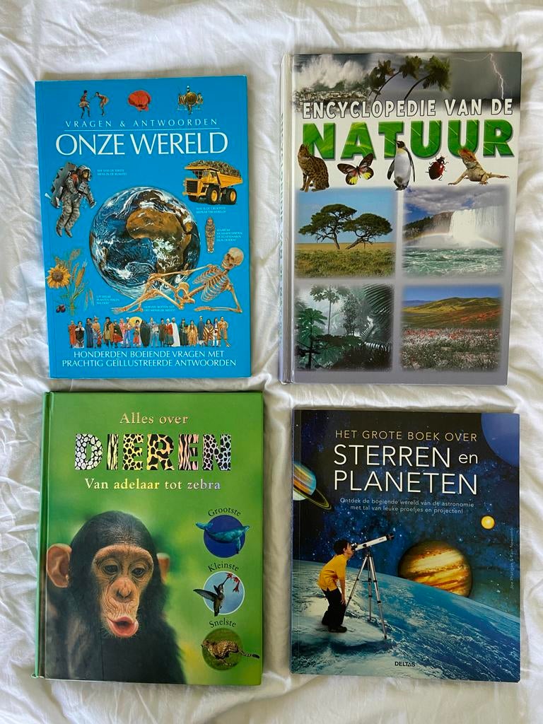 4x Encyclopedieën: Wereld, Natuur, Dieren, Sterren & Planete, Boeken, Ophalen of Verzenden, Zo goed als nieuw, Algemeen, Complete serie