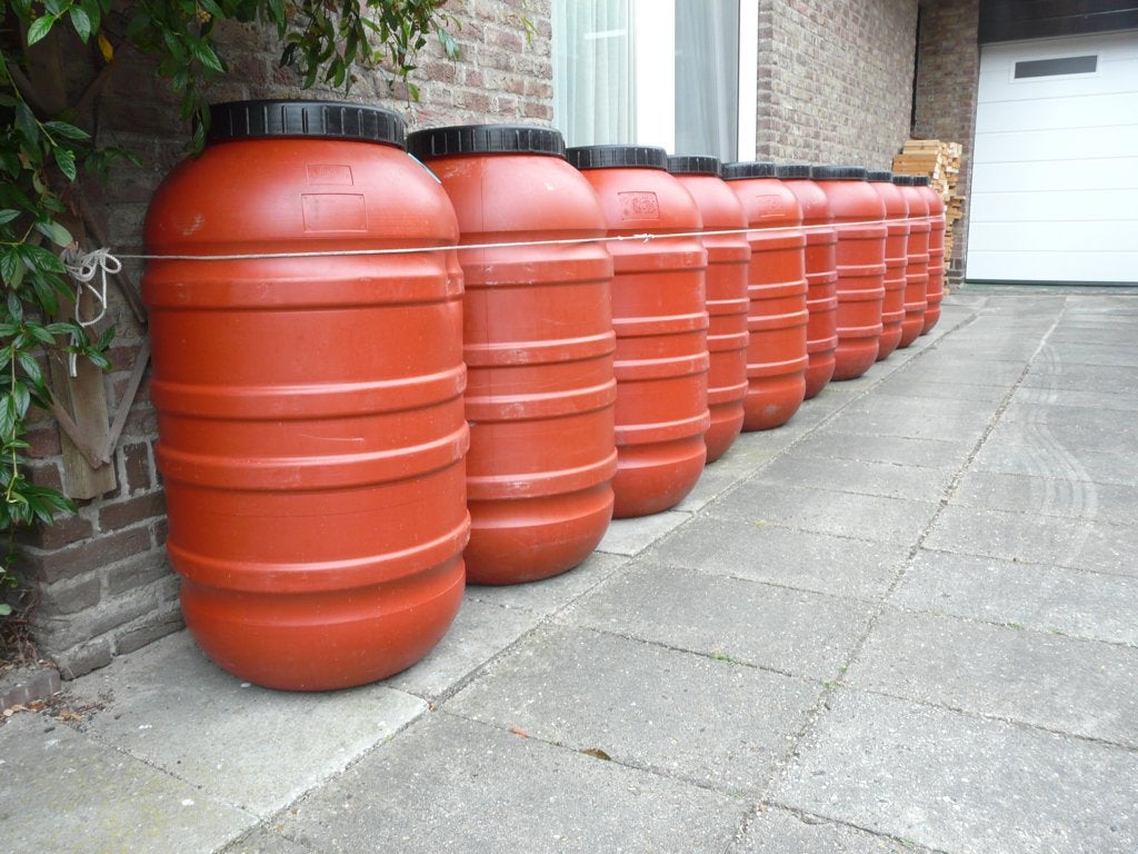 Volop Regentonnen evt met en zonder Kraan!, Tuin en Terras, Regentonnen, Ophalen, Kunststof, Met kraantje, 150 liter of meer