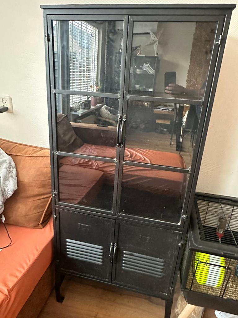 Metalen vitrinekast, Ophalen, Minder dan 50 cm, Zo goed als nieuw, Minder dan 100 cm