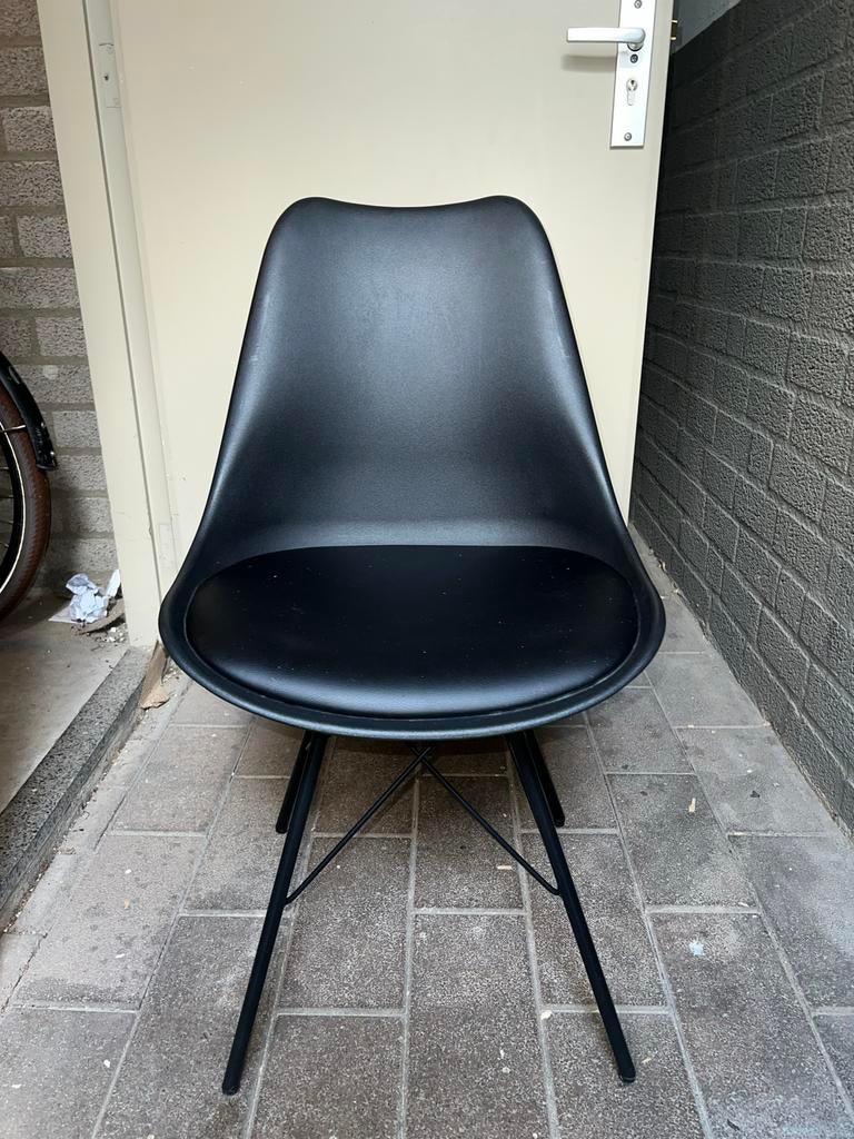 Zwarte eetkamerstoelen (4 stuks), Ophalen, Kunststof, Gebruikt, Zwart