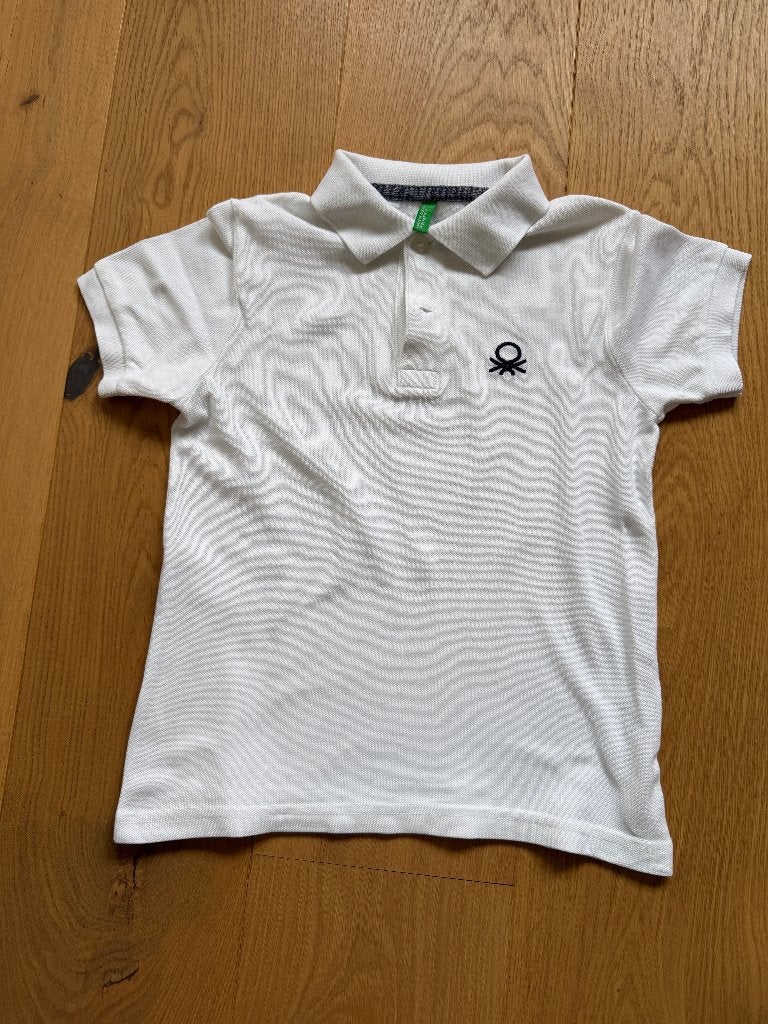Polo wit korte mouw maat 122 Benetton, Kinderen en Baby's, Kinderkleding | Maat 122, Ophalen, Zo goed als nieuw, Shirt of Longsleeve