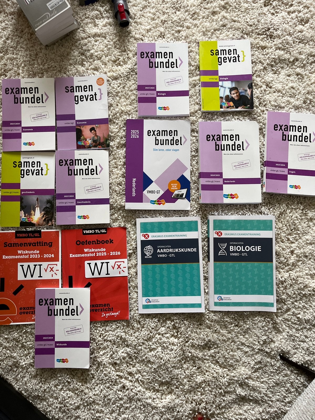 Examenbundel, Samengevat, Erasmus examentraining VMBO GT, Boeken, Ophalen of Verzenden, Gelezen, VMBO, Economie