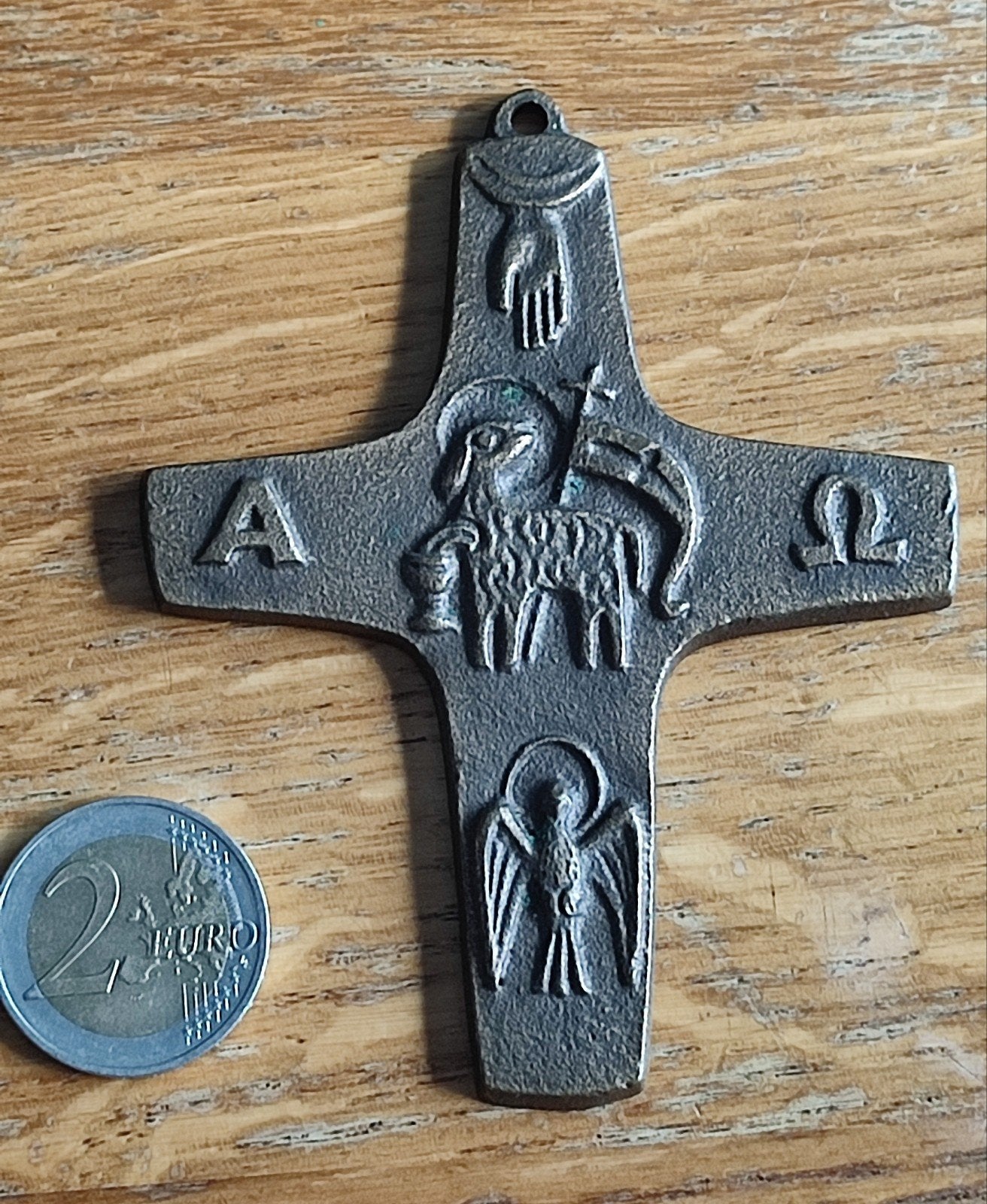 Bronzen Kruisje met Lam Gods en Alpha Omega, Ophalen of Verzenden