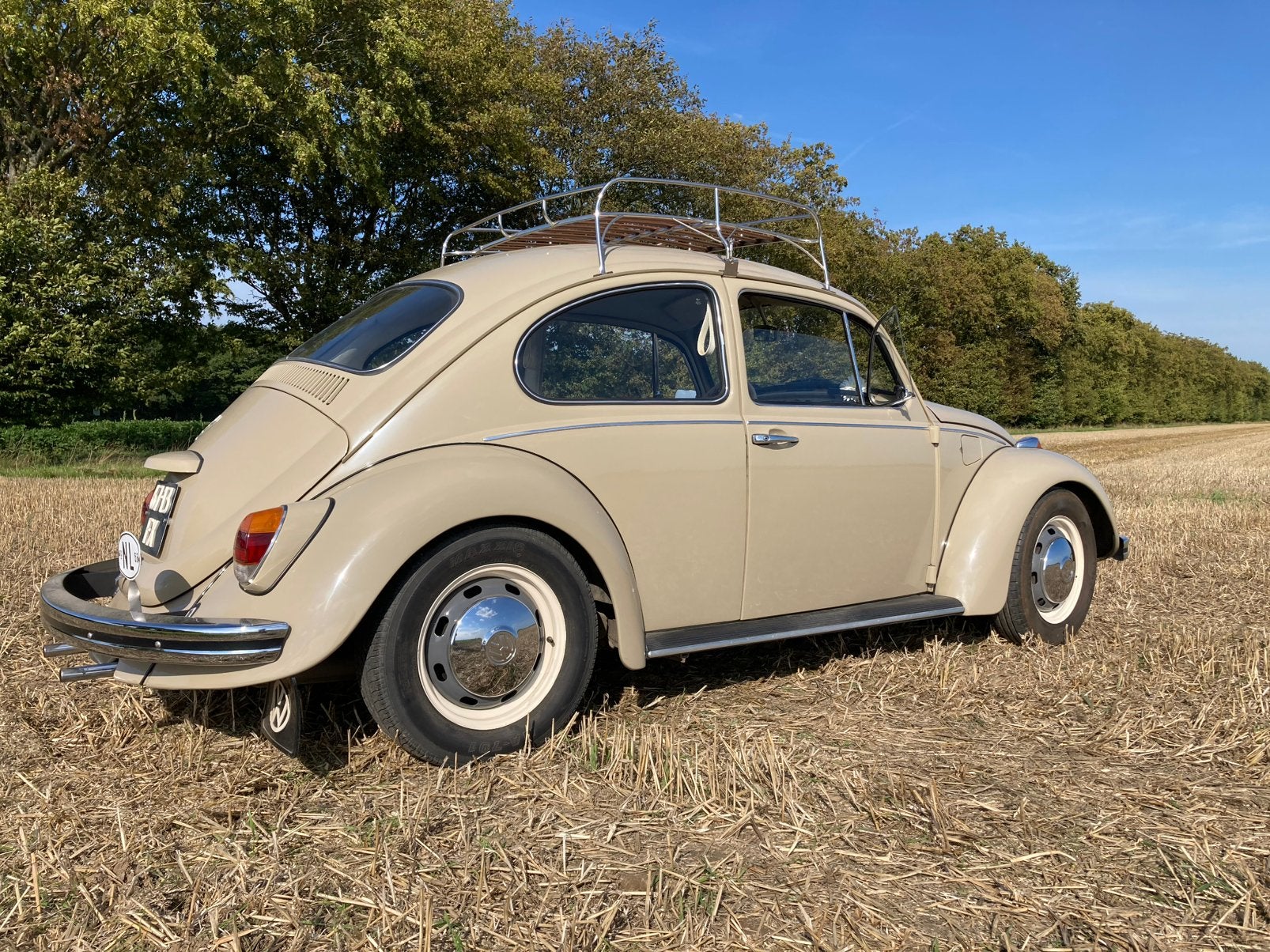 Volkswagen 1300 1.3 1968 Beige, 65 pk, Achterwielaandrijving, 4 cilinders, 800 kg