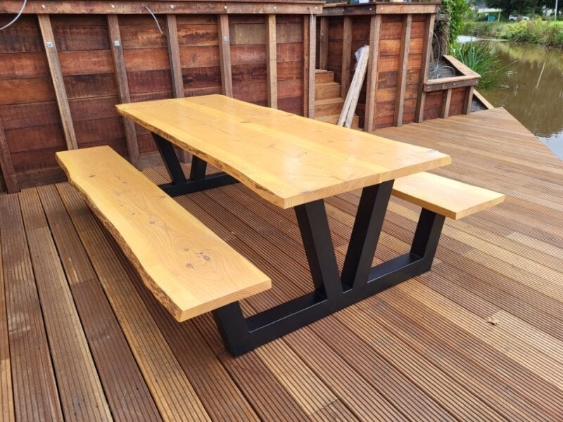 Picknicktafel staal en douglas/lariks hout. V frame Boomstam, Niet ingevuld, Niet ingevuld, Nieuw, Ophalen of Verzenden