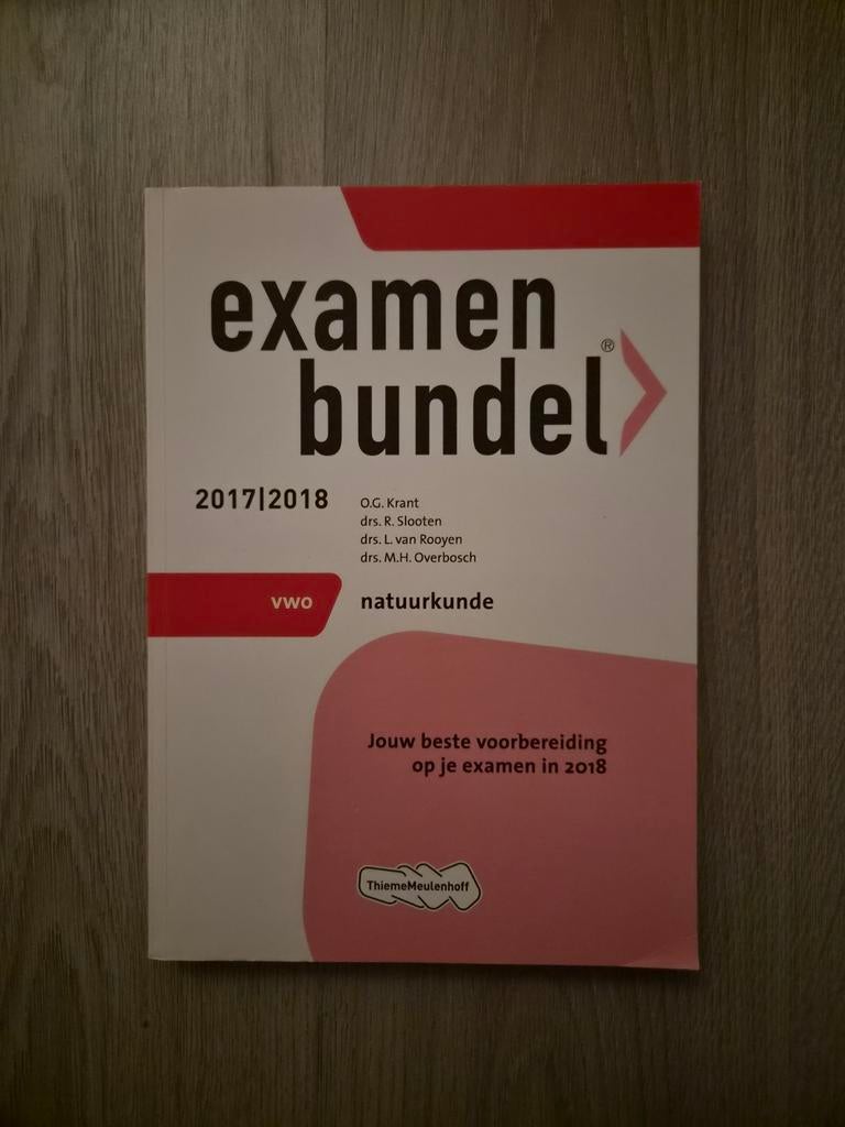 Examenbundel VWO Natuurkunde, Ophalen of Verzenden, Zo goed als nieuw, VWO, Natuurkunde