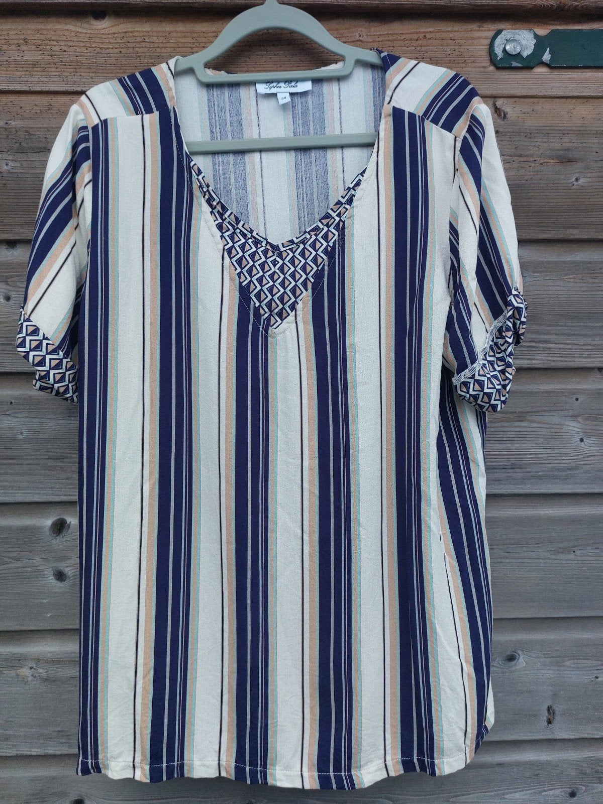 Bewerkt shirtje Sophia Perla maat 38/M, Ophalen of Verzenden, Zo goed als nieuw, Maat 38/40 (M), Korte mouw