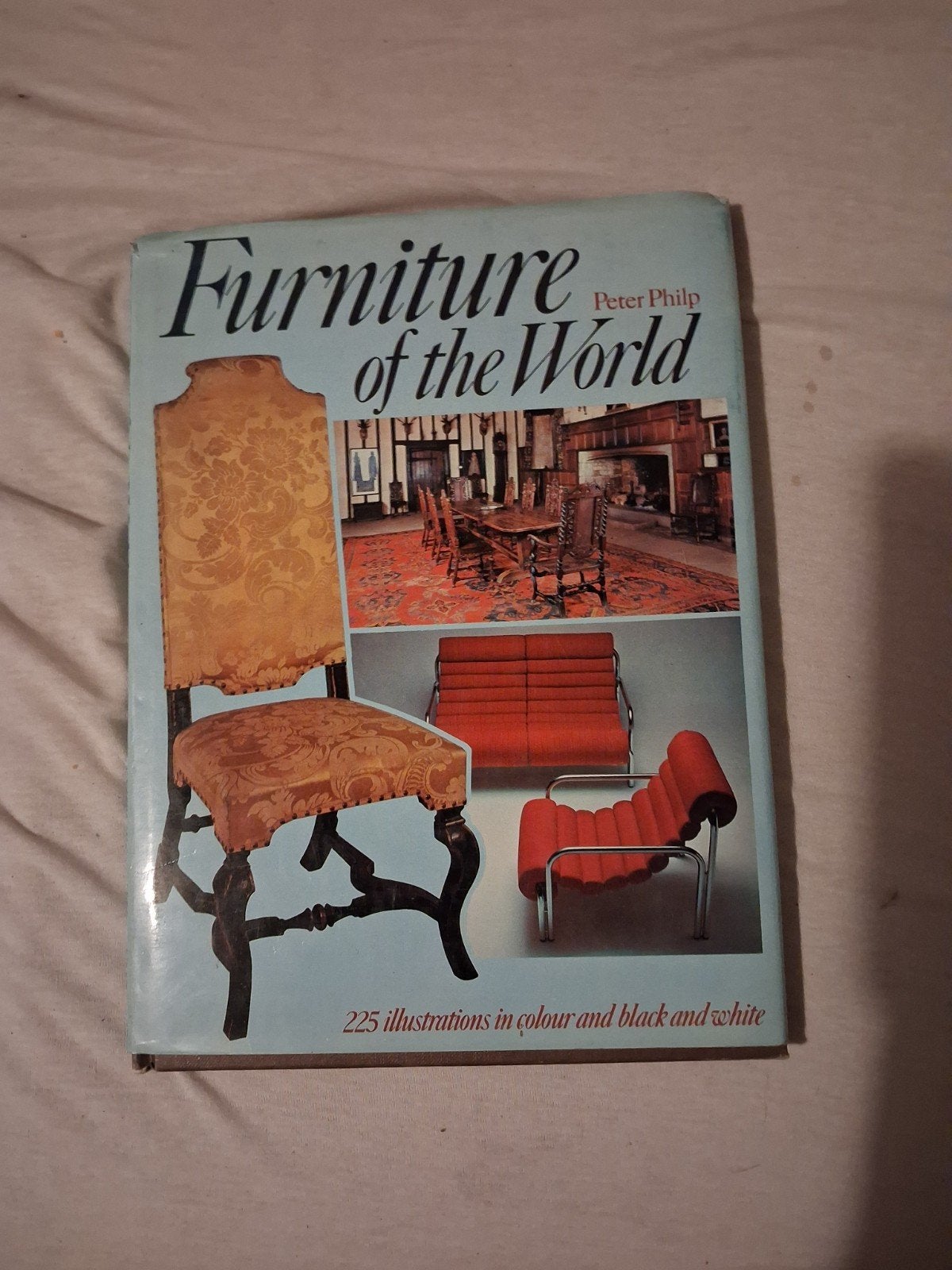 Te koop boek over furniture of the world., Ophalen of Verzenden, Interieur en Design