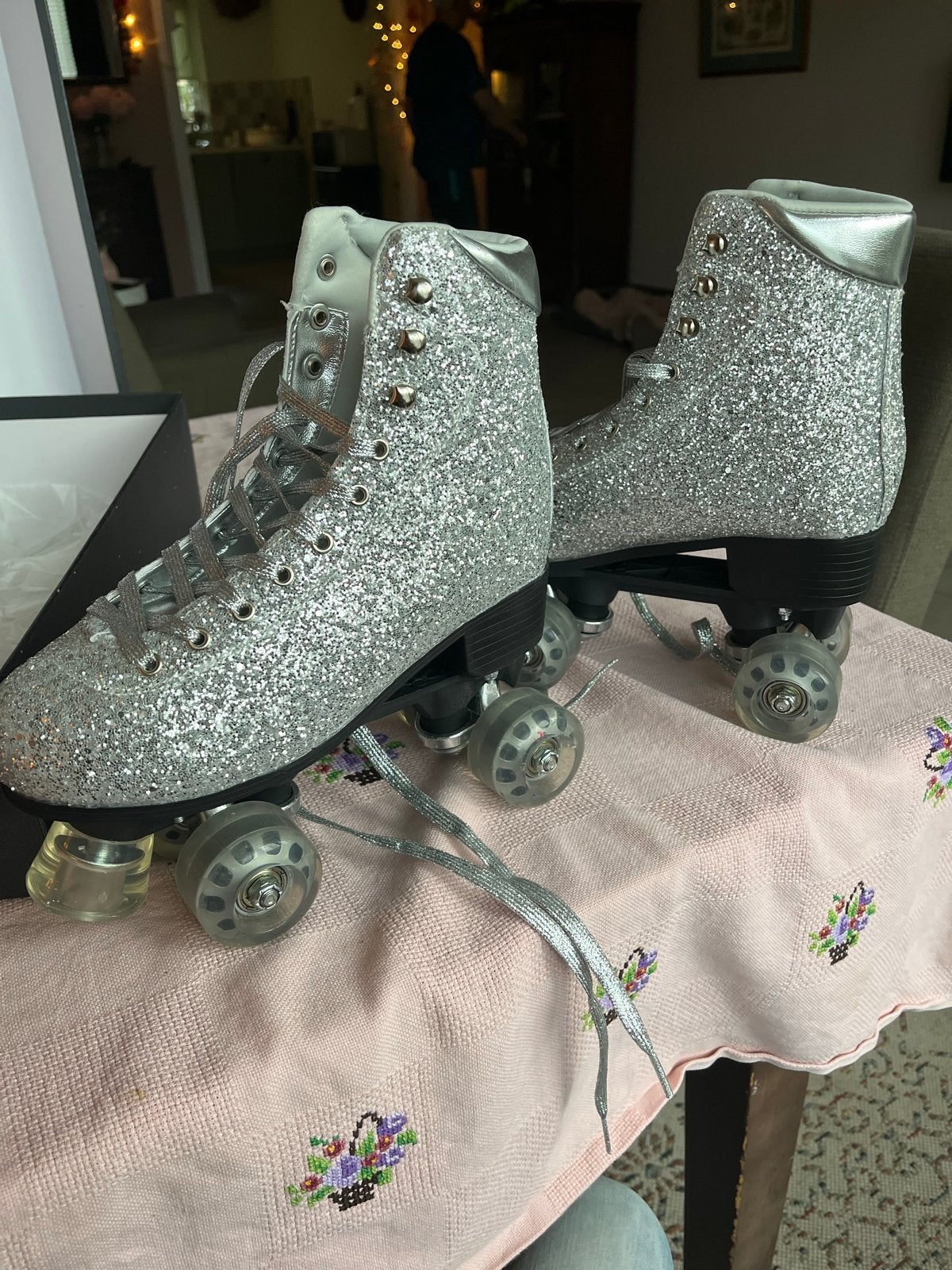 nieuwe rollerskates van de zara, Ophalen of Verzenden, Zo goed als nieuw, Dames