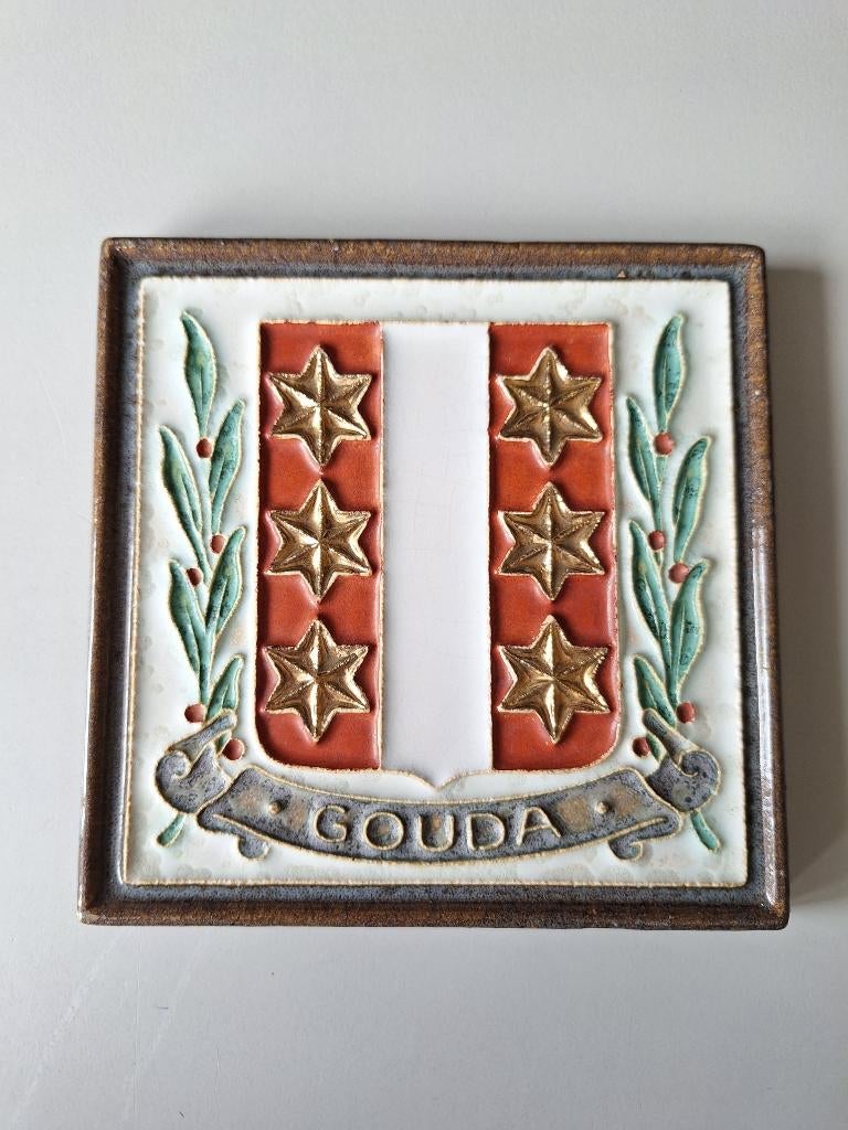 Cloisonne (wapen) tegel Porceleyne Fles Gouda, Ophalen of Verzenden