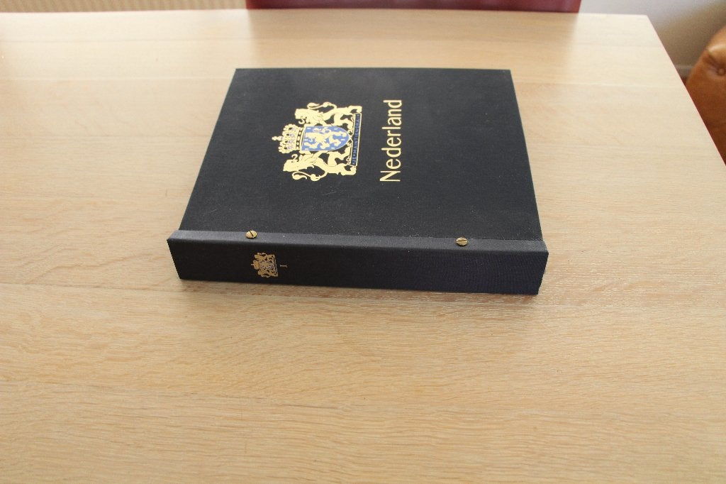 Postzegelalbum Nederland 2000 - 2013, Ophalen of Verzenden, Na 1940, Postfris