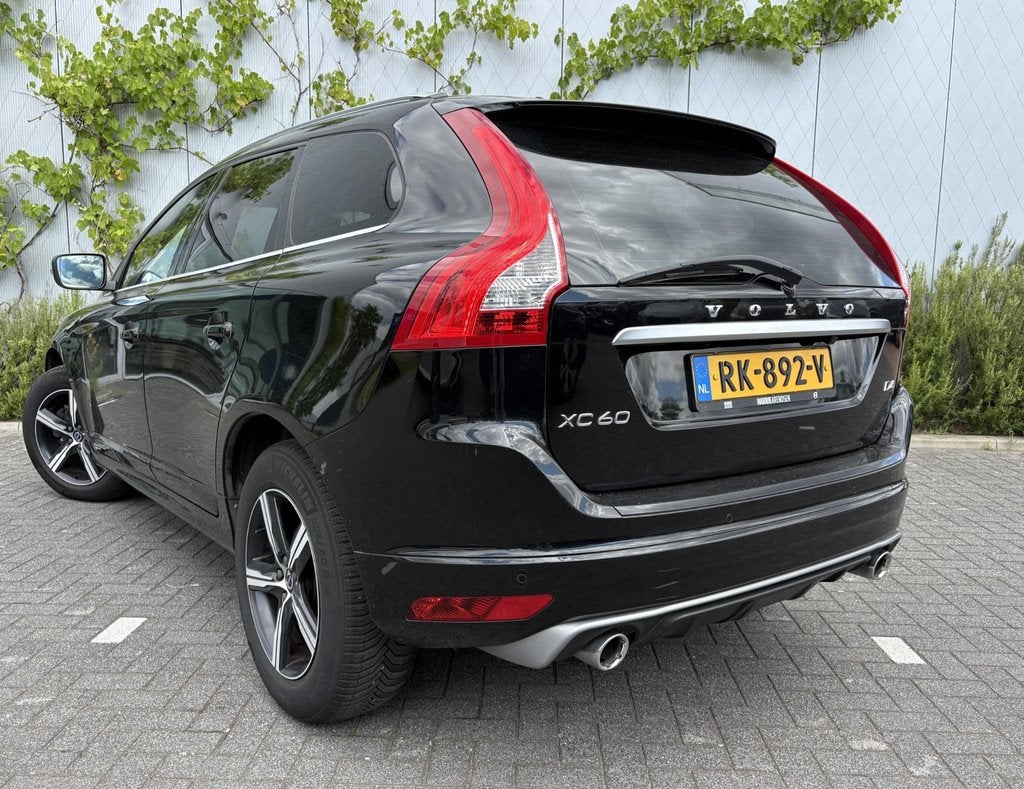Volvo XC60 2.0 D4 FWD R-Design | Navigatie | High Performanc, 12 maanden, Zwart, Bedrijf, SUV of Terreinwagen