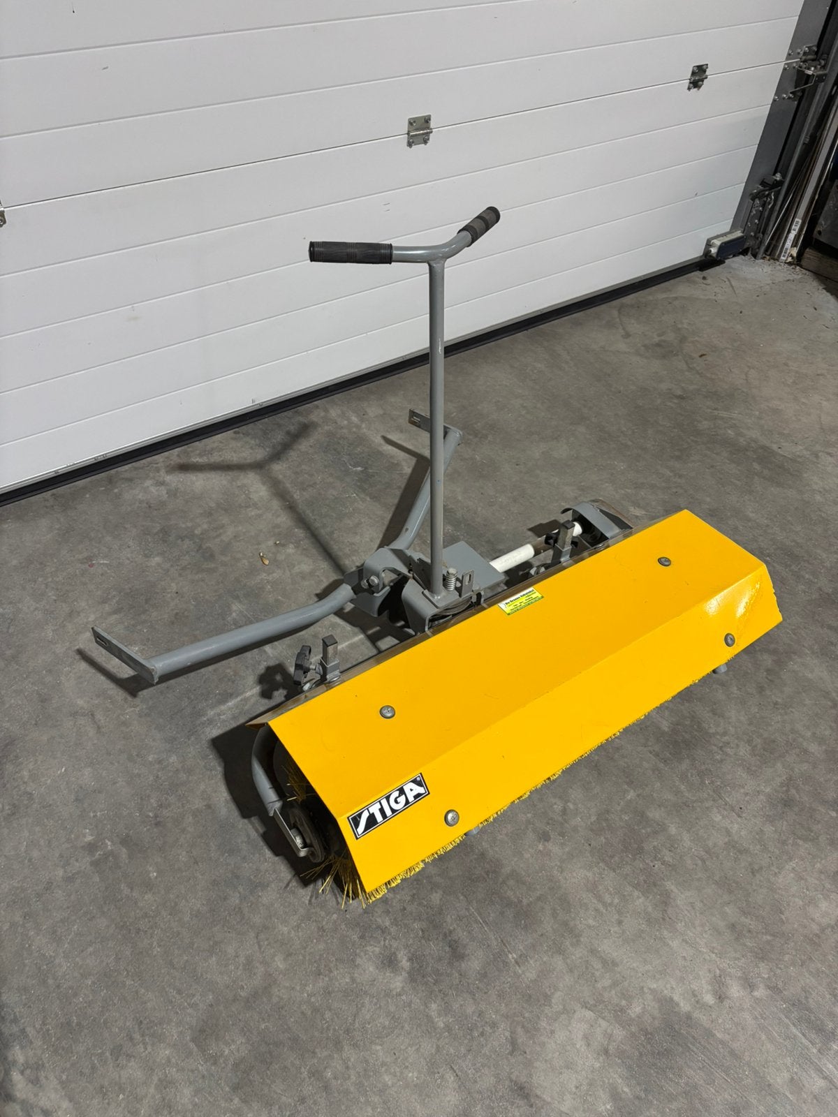 Stiga veegmachine stiga villa, Tuin en Terras, Ophalen, Zo goed als nieuw