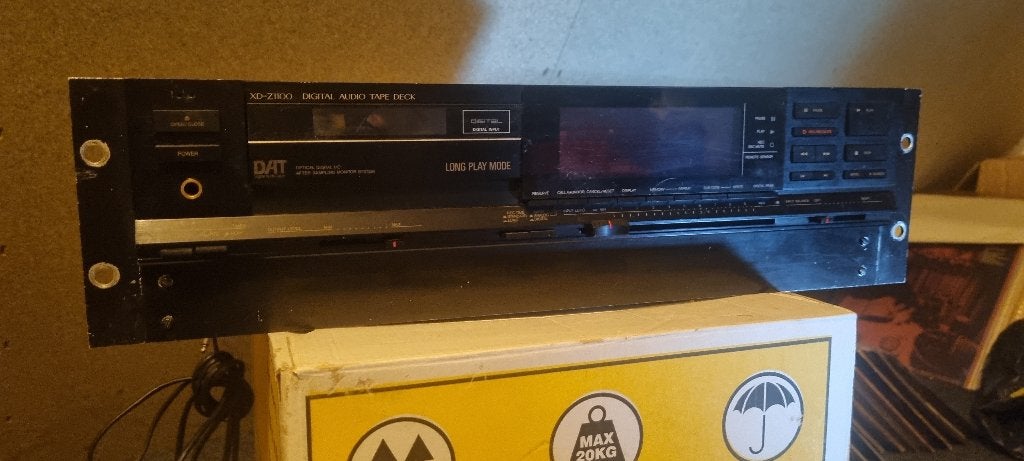 DAT recorder, Ophalen of Verzenden, Gebruikt, Audio