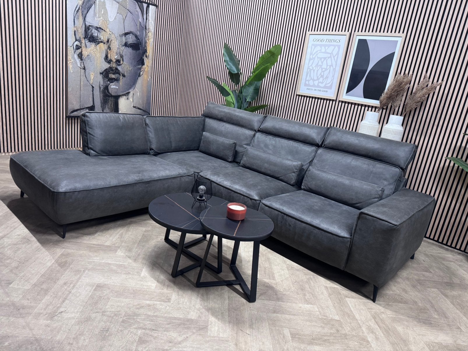 ZGAN Kapenga Hoekbank Microleer - Antraciet - 292 x 235, 250 tot 300 cm, -, -, Hoekbank