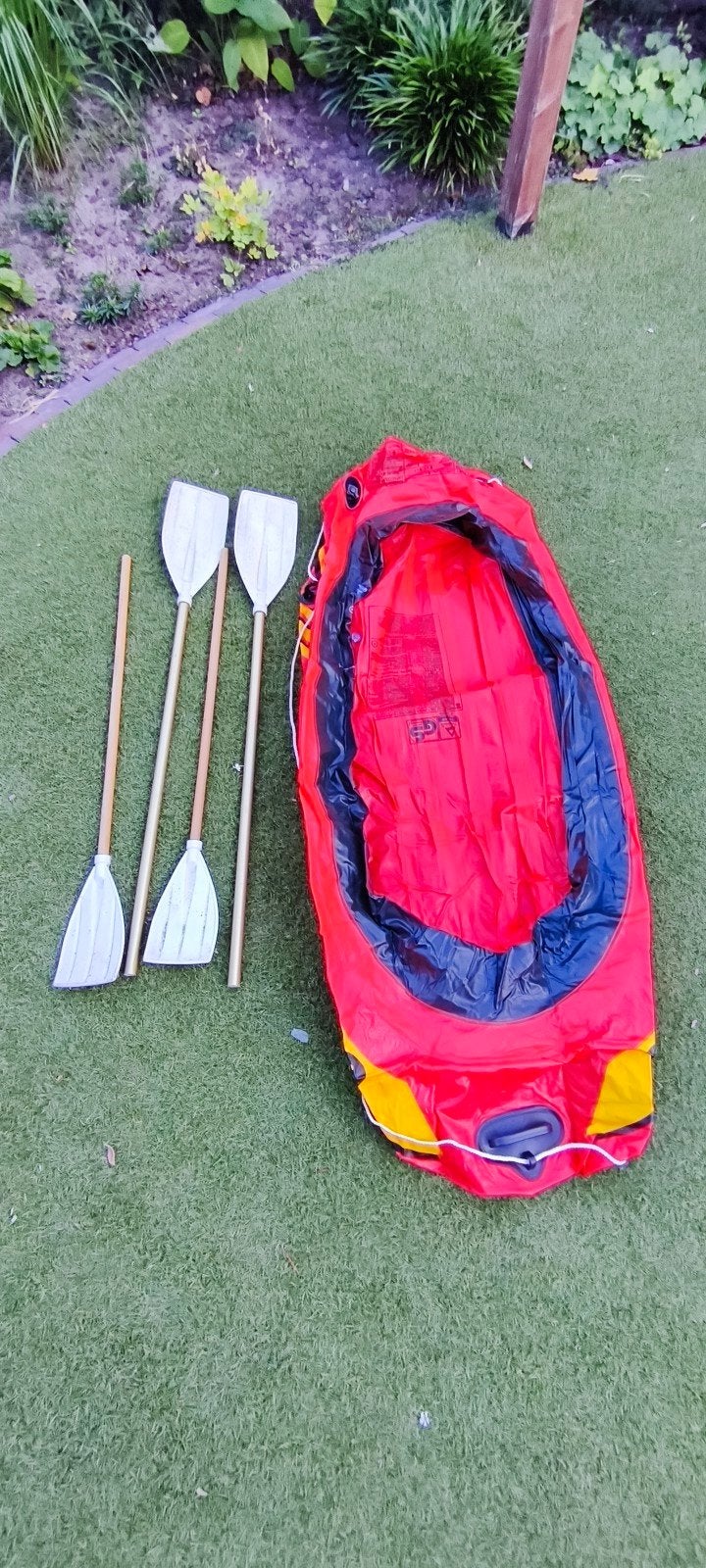 Intex Explorer Pro 200 opblaasroeiboot met 4 peddels, Ophalen, Zo goed als nieuw