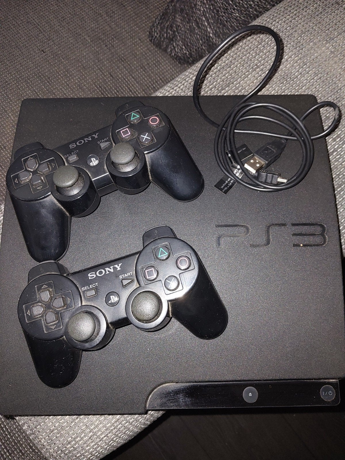 PlayStation 3 Slim met 2 controllers, Spelcomputers en Games, Gebruikt, Met 2 controllers, Slim, 250 GB