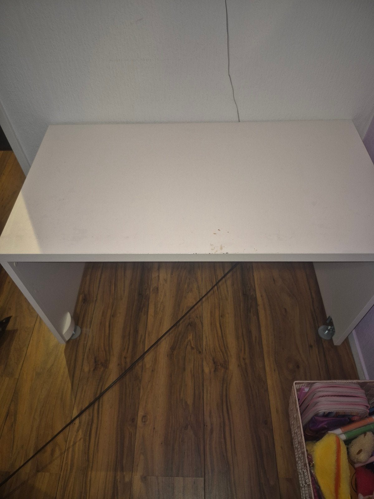 GRATIS kinder bureautje, Huis en Inrichting, Bureaus, Ophalen, Gebruikt, Hout, Kinderbureau