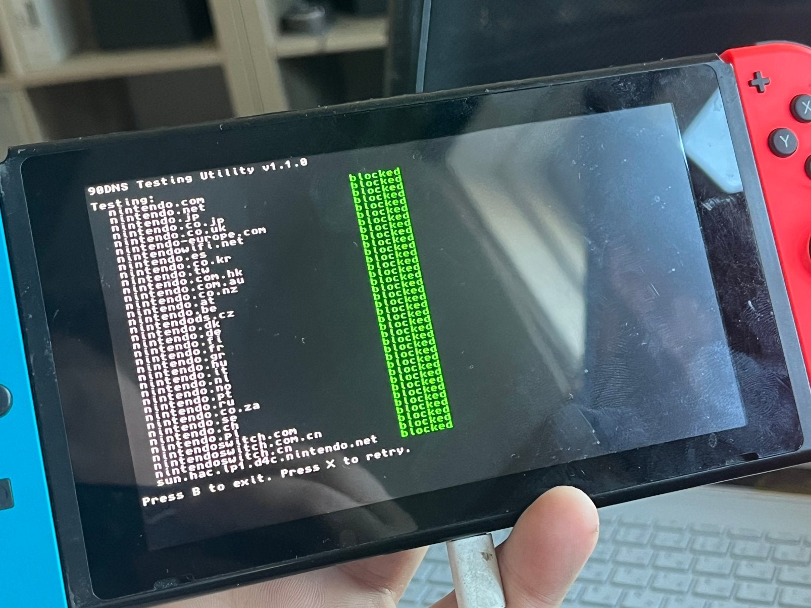 V1 unpatched switch ruilen voor redbox v2 switch ., Ophalen of Verzenden, Zo goed als nieuw, Met 2 controllers, Switch Original