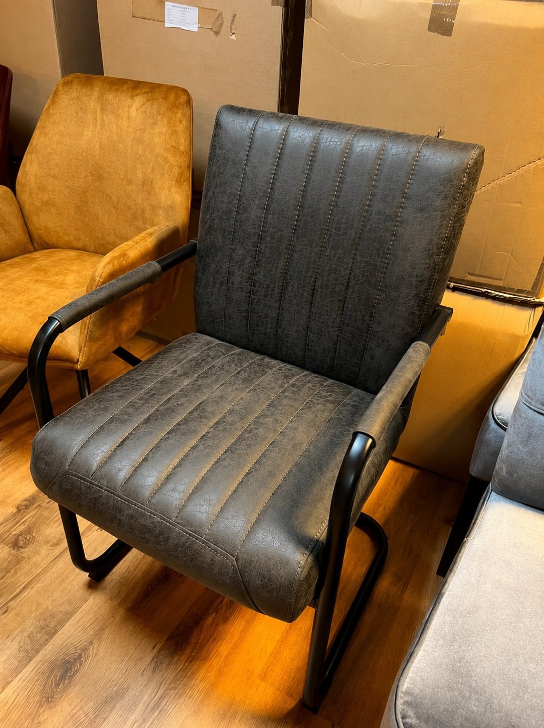 Set van 4 eco leren stoelen met ronde buis, Ophalen, Overige kleuren, Leer, Nieuw