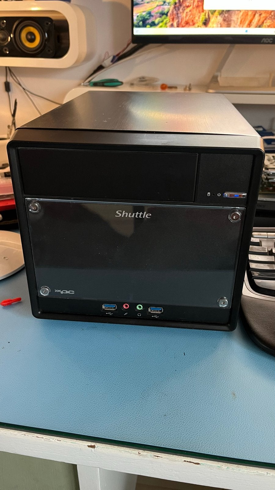 Shuttle XPC SH110R4 Mini-PC - Zonder RAM, Gebruikt, Ophalen of Verzenden, SSD, Met videokaart