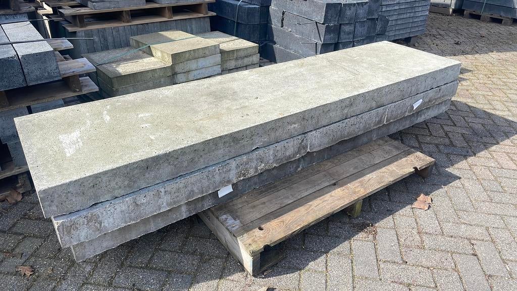 3 stuks Oud Hollandse tegels Grijs 240x60x12cm b-keus, Ophalen, Zo goed als nieuw, Beton, Terrastegels
