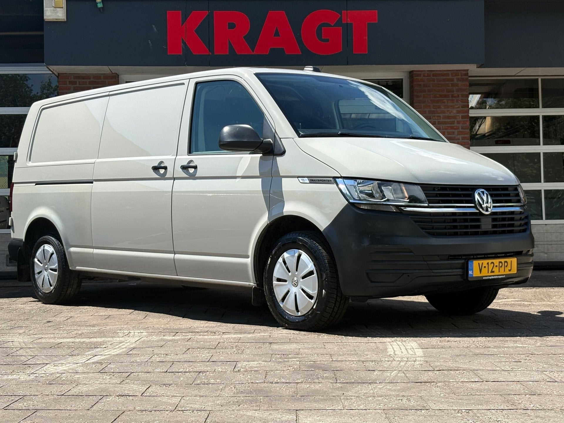Volkswagen TRANSPORTER 2.0 TDI L2H1 150PK!|DSG Automaat|crui, Auto's, Dealer onderhouden, Gebruikt, 4 cilinders, 150 pk