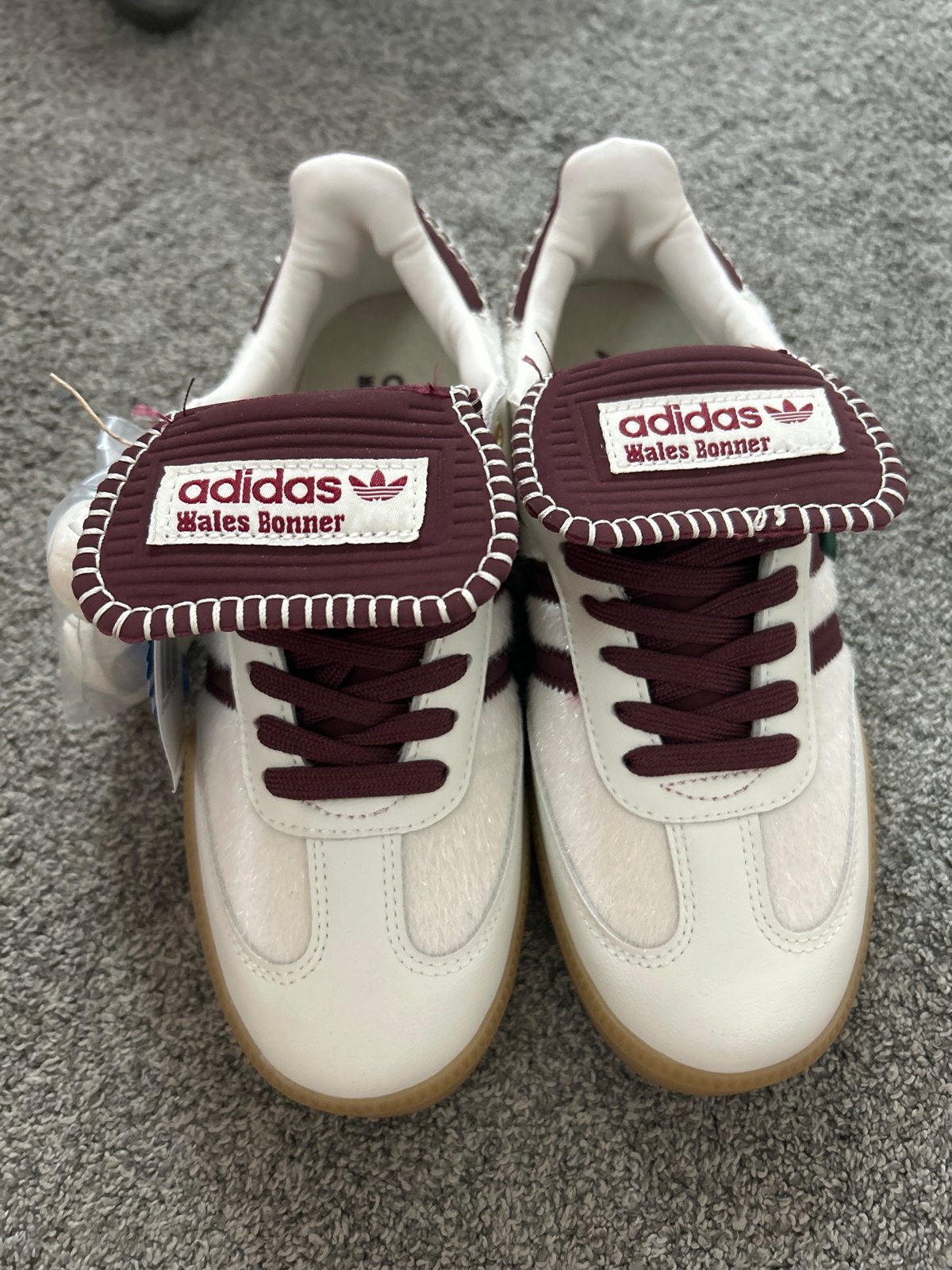 Adidas Wales Bonner look-a-like pony hair bordeaux/wit, Ophalen of Verzenden, Nieuw, Rood, Sneakers of Gympen