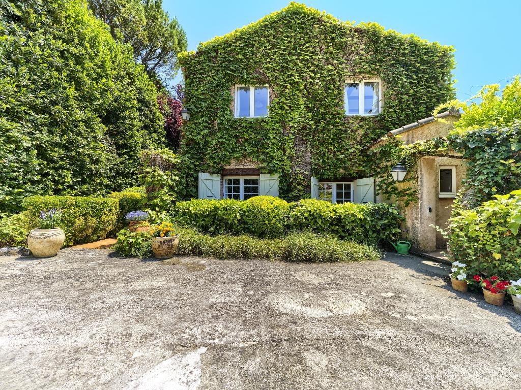 Charmante woning te koop, Huizen en Kamers, Buitenland, Frankrijk, Woonhuis, Landelijk