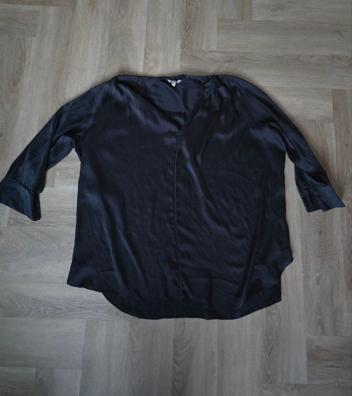 Elegante, zwart satijnen blouse H&M maat 4XL, Ophalen, Zo goed als nieuw, Zwart, Blouse of Tuniek