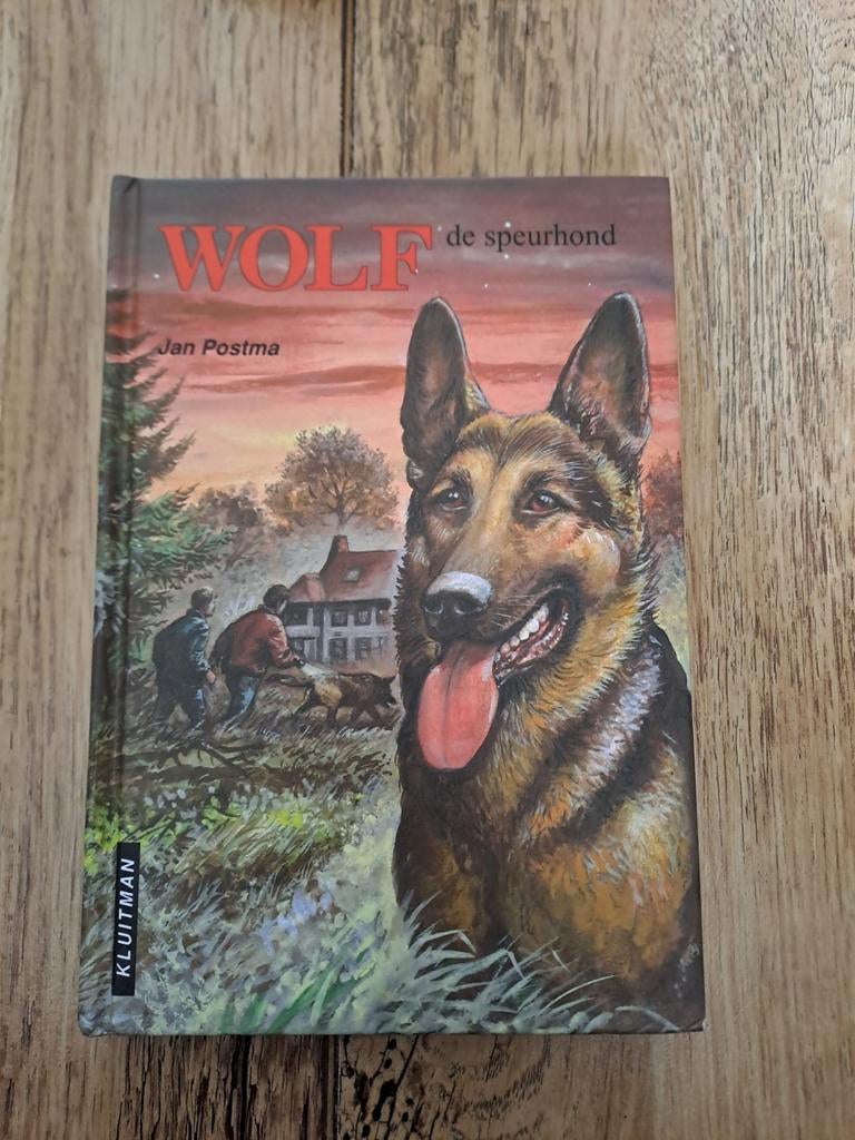 Boek Wolf de speurhond, Ophalen of Verzenden, Gelezen, Jan postma
