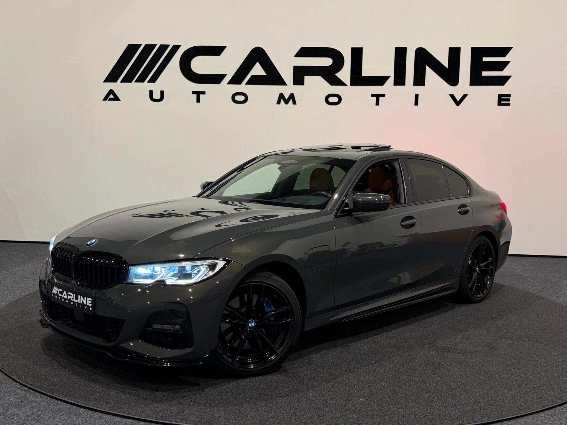 BMW 3-serie 330e eDrive Edition M-SPORT SCHUIFDAK MATRIX ACC, Achterwielaandrijving, Gebruikt, Hybride Elektrisch/Benzine, 184 pk