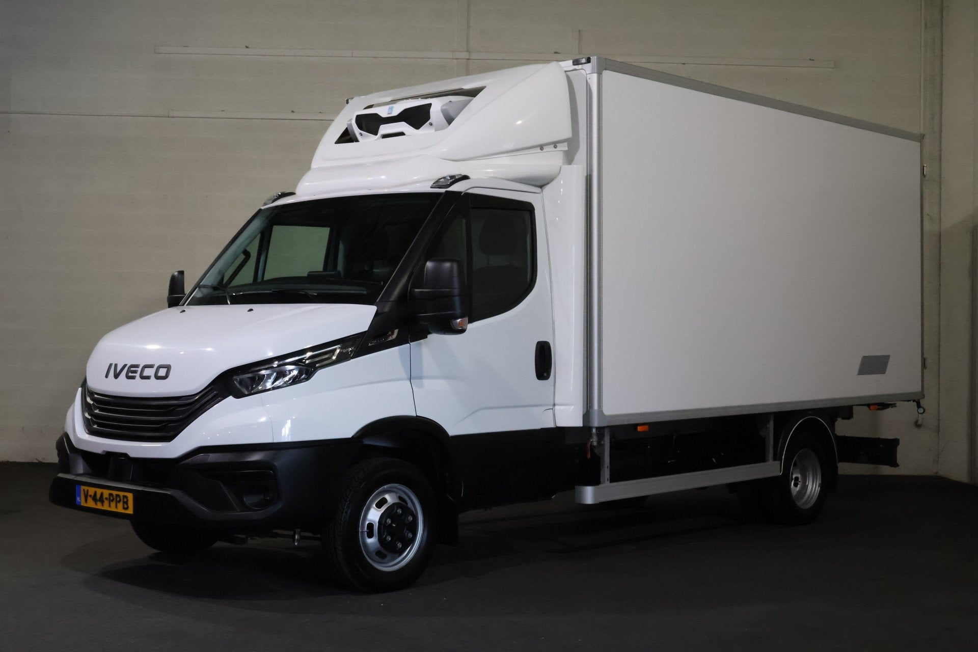 Iveco Daily 50C18 Koel Bakwagen Automaat Zanotti 350 -10 Gra, Auto's, Automaat, Gebruikt, Iveco, Wit