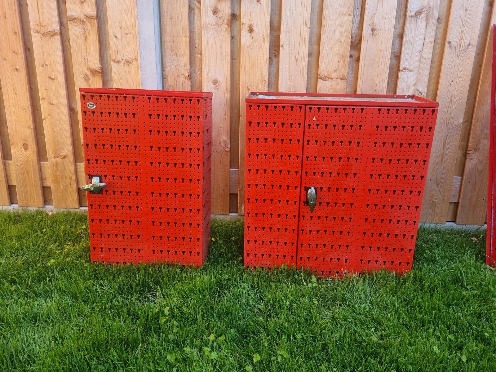 Gereedschapskast / Opbergkast Rood (2 stuks), Ophalen, Gebruikt, Minder dan 70 cm