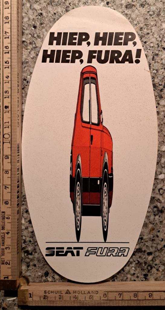 Vintage sticker Hiep Hiep Fura Fiat Seat, Ophalen of Verzenden, Zo goed als nieuw