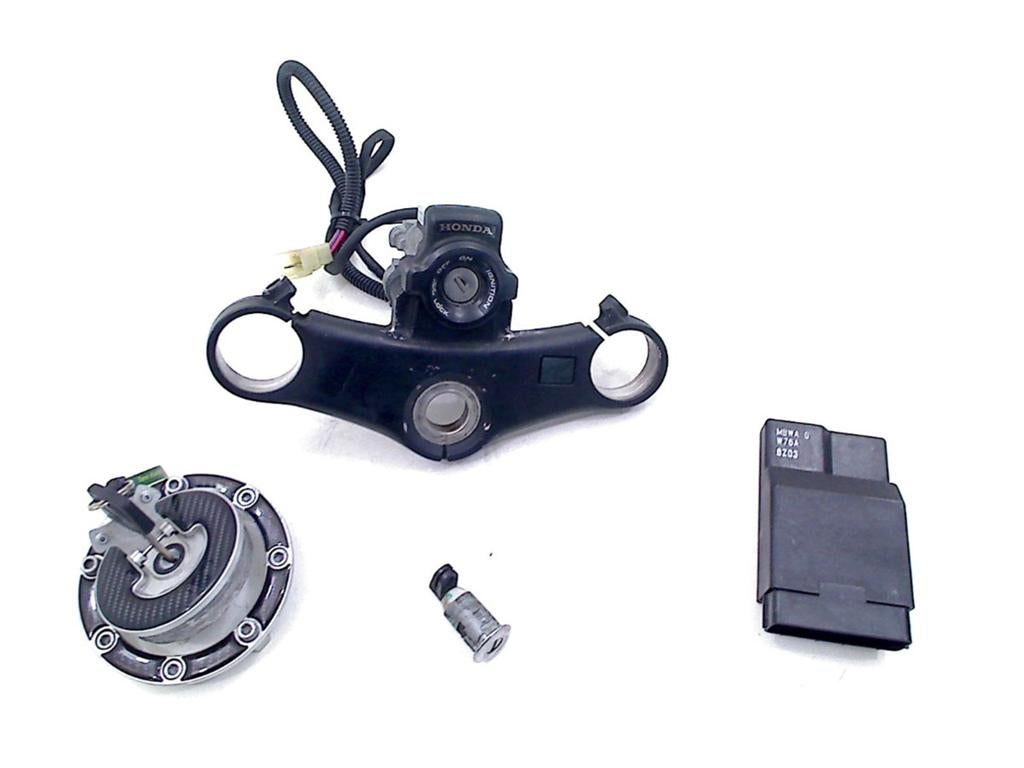 Slotenset Honda CBR 600 F 1999-2000 (CBR600F CBR600F4 PC35), Honda, Gebruikt, Hanauer Landstraße  222-224, Frankfurt am Main 60314, , Duitsland