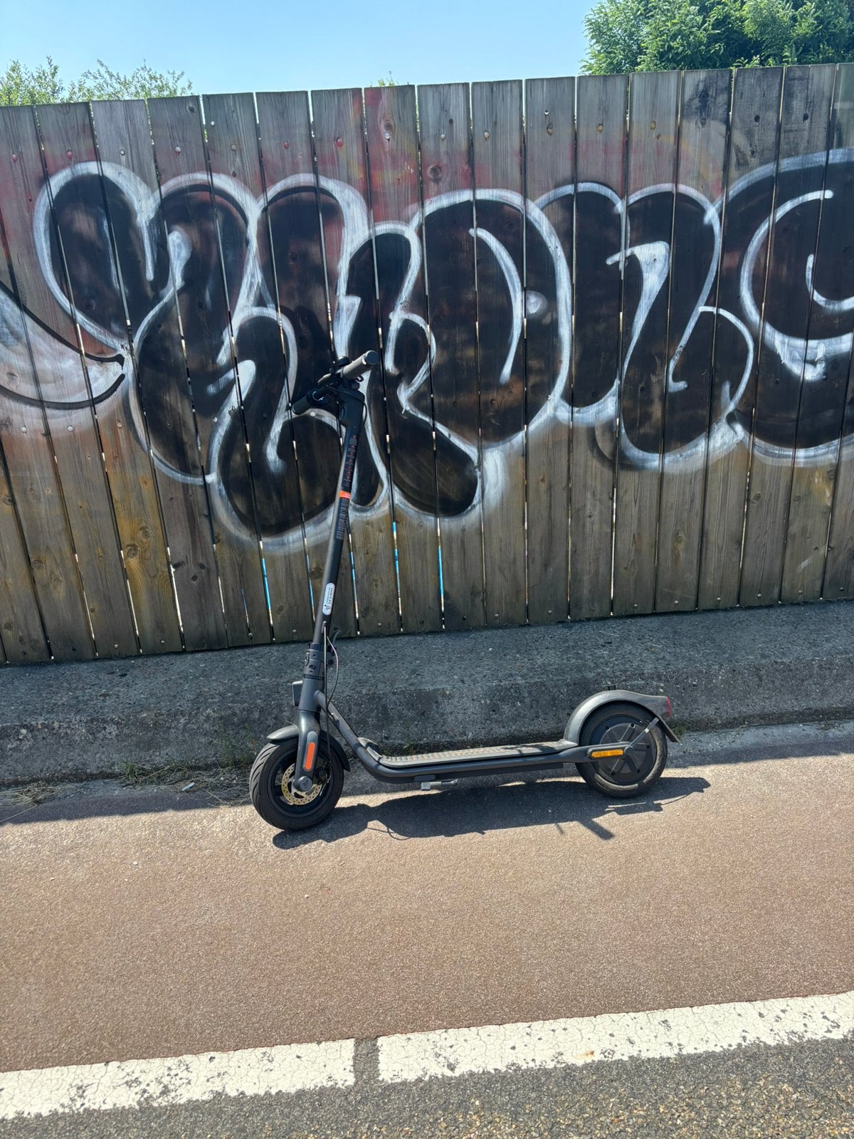 Ninebot f2, Fietsen en Brommers, Ophalen, Zo goed als nieuw, Elektrische step (E-scooter)
