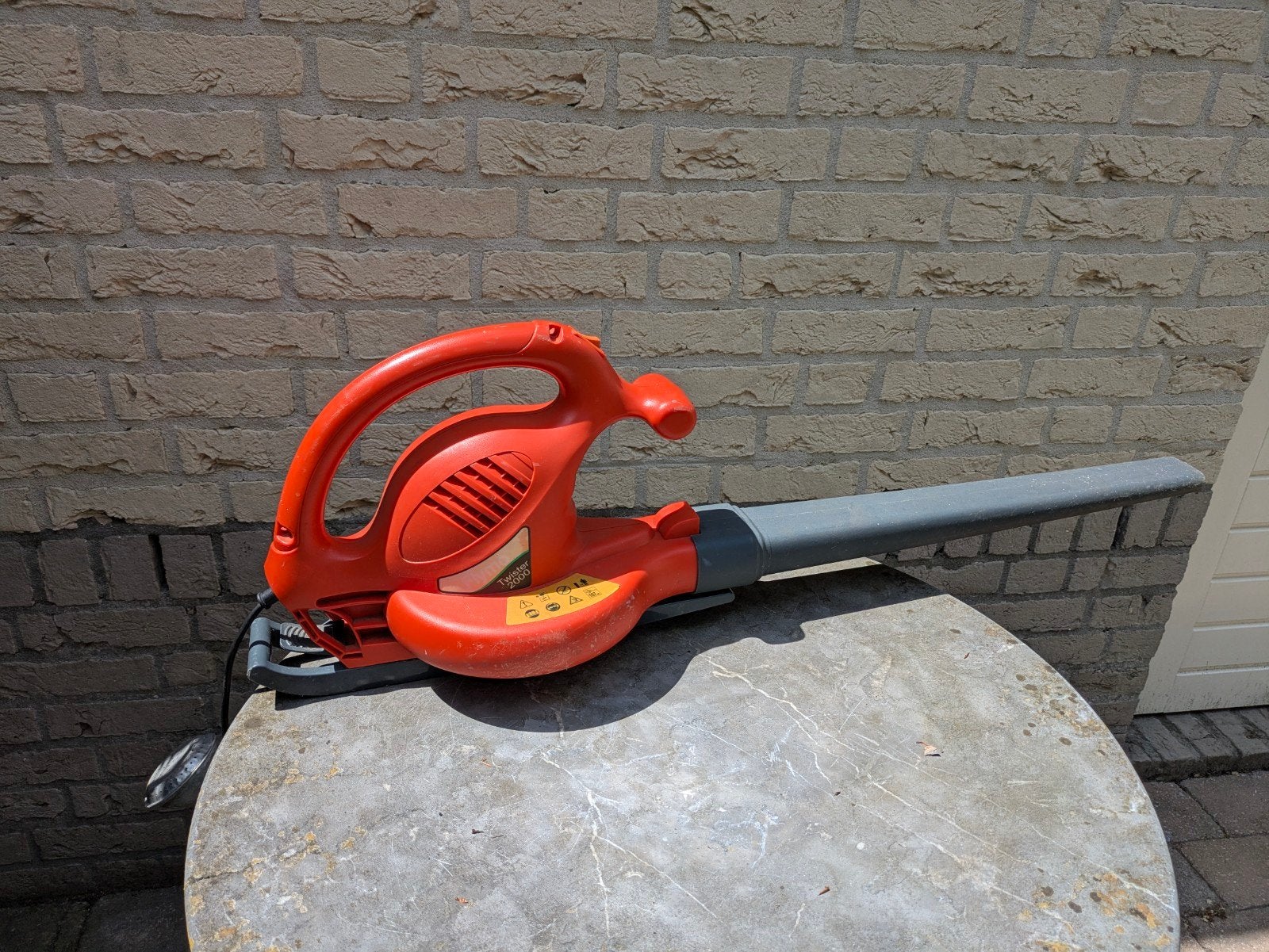 Husqvarna Twister 2000 watt bladblazer - Werkt uitstekend!, Tuin en Terras, Gebruikt, Handgedragen, Ophalen of Verzenden, Elektrisch