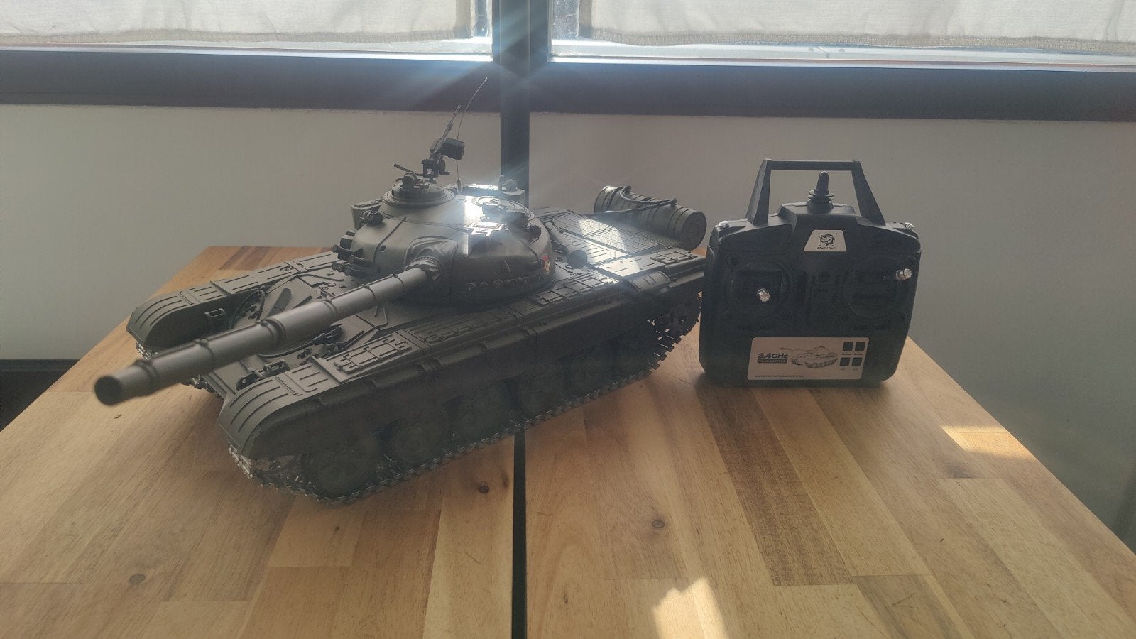 T-72 RC tank 1:16 radiografische Pro editie, Ophalen of Verzenden, Zo goed als nieuw