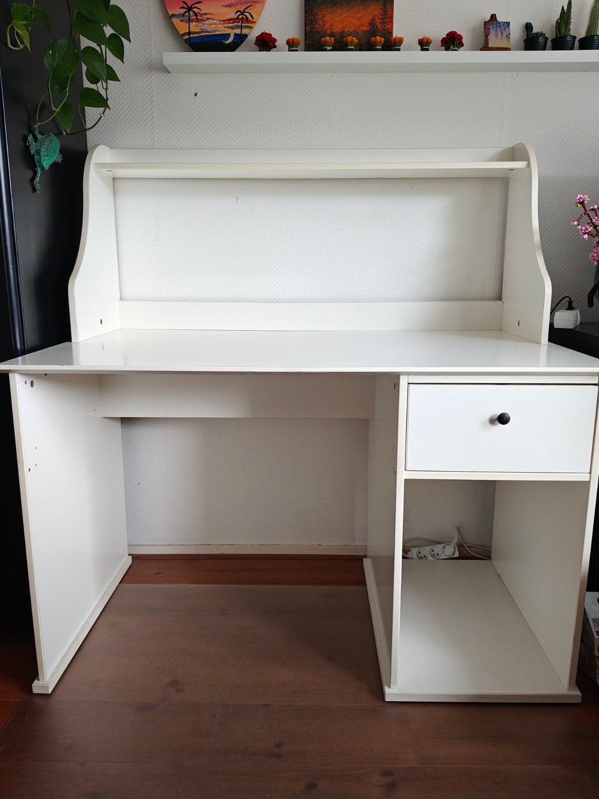 Buro wit ikea met vast opzetstuk izgs, Ophalen, Zo goed als nieuw, Wit