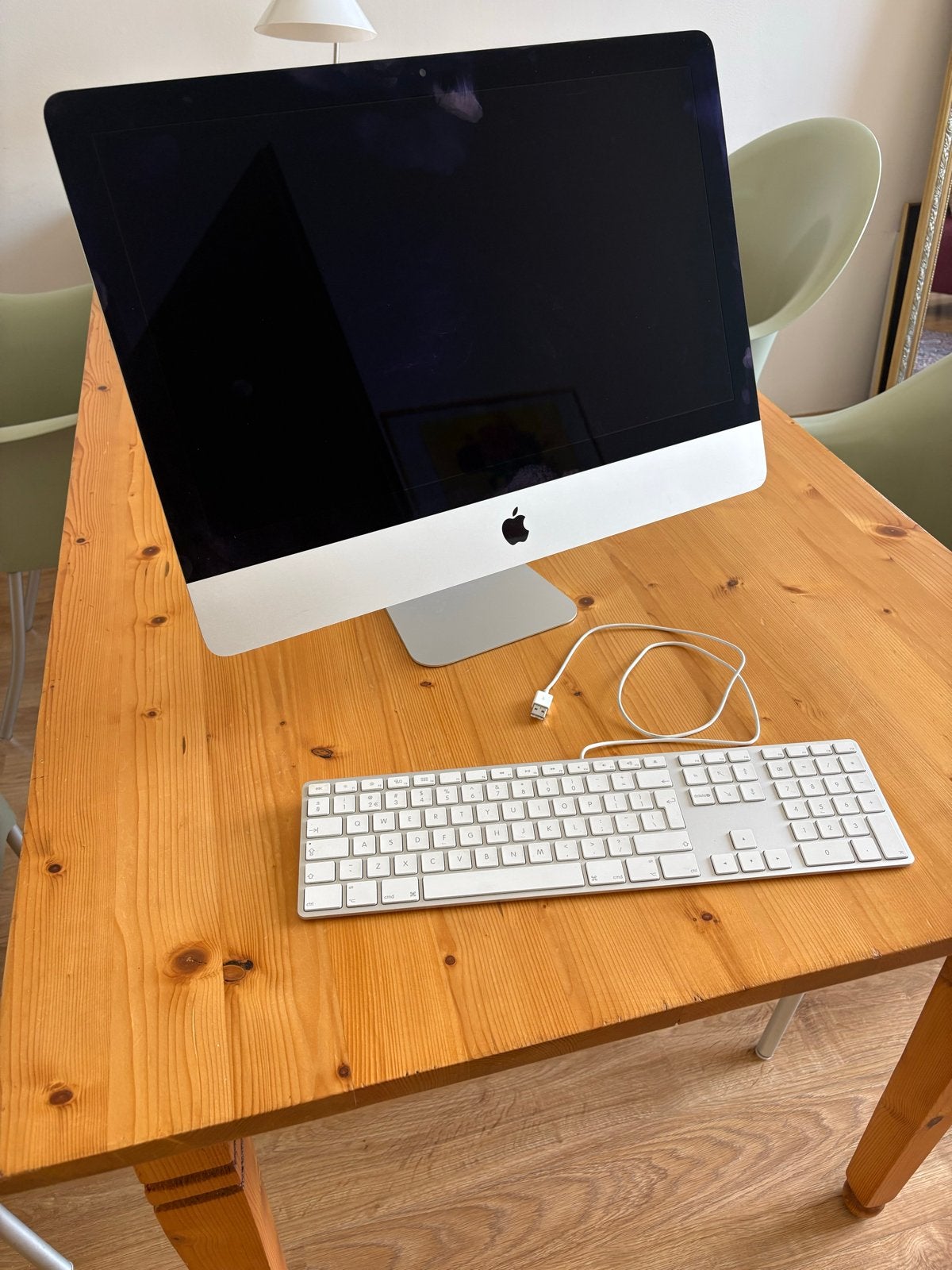 Apple iMac met toetsenbord, Ophalen, Zo goed als nieuw, IMac, Onbekend