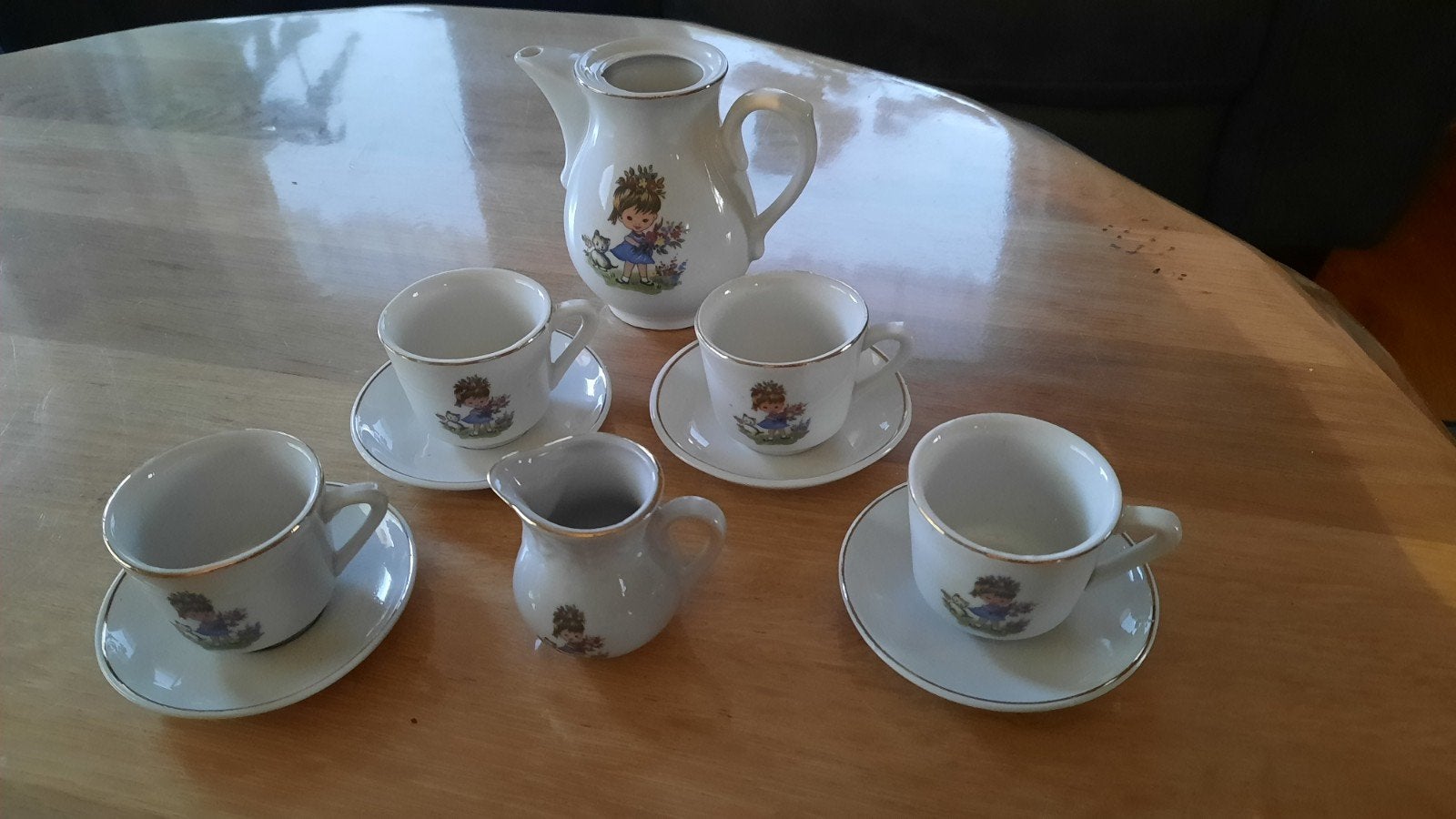 kinderserviesje uit de jaren 70, niet compleet, Antiek en Kunst, Ophalen of Verzenden
