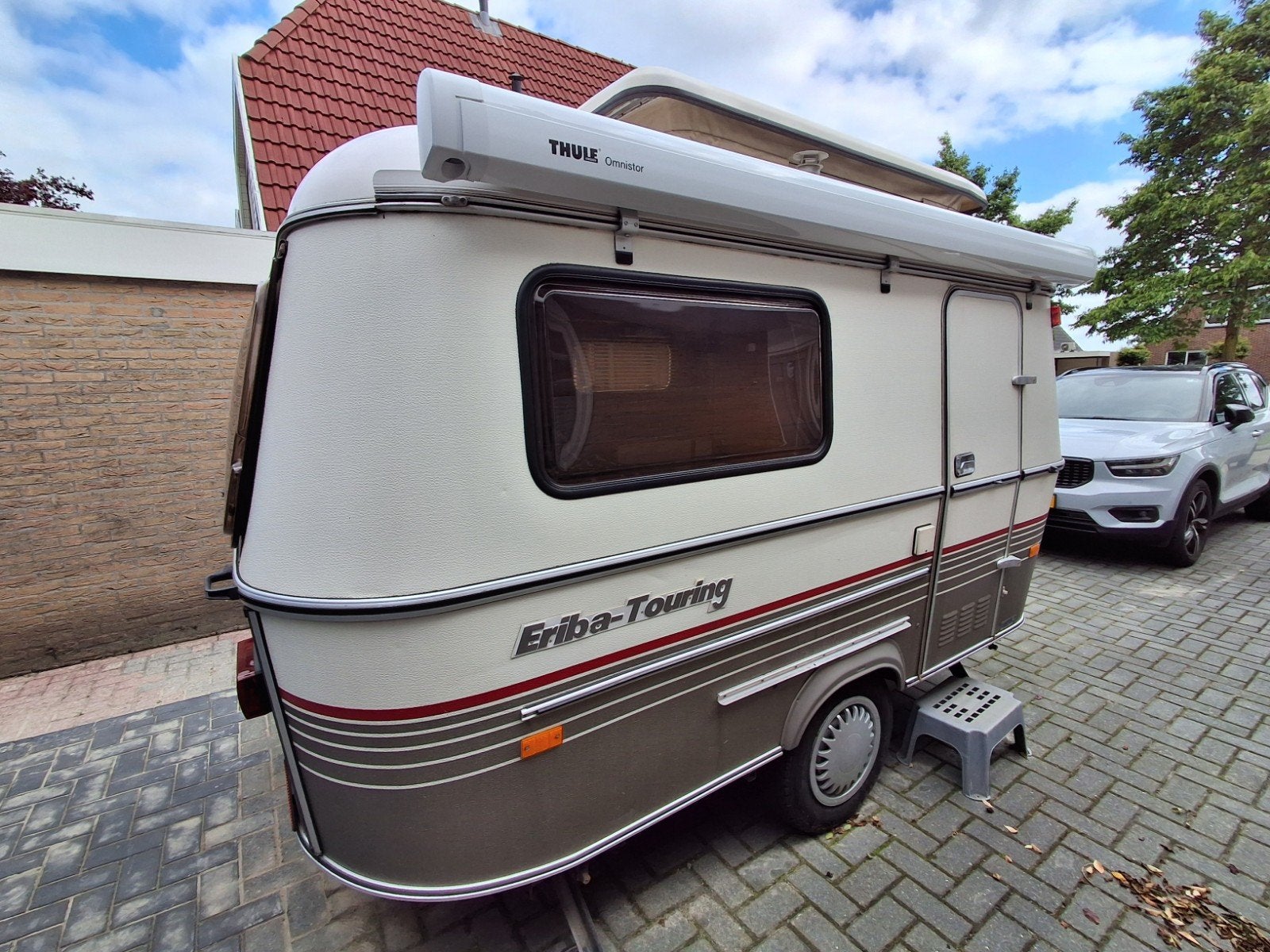 Eriba Pan Familia met vast bed en zitje, Tot en met 2, Particulier, 500 - 750 kg, Eriba