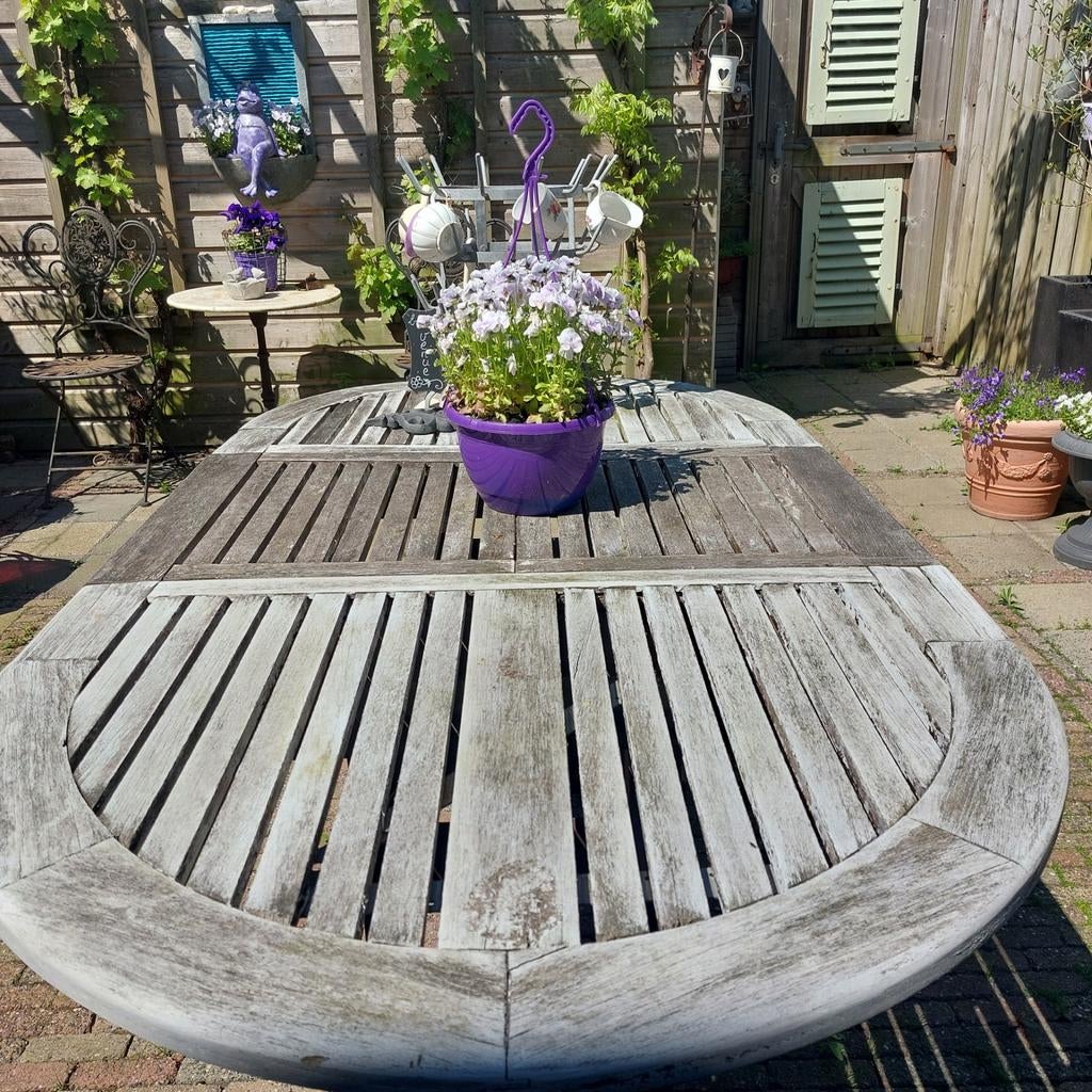 NU. Gratis ophalen tuintafel hout. Opknapper!! Tot  25 mei, Ophalen, Gebruikt, Hout