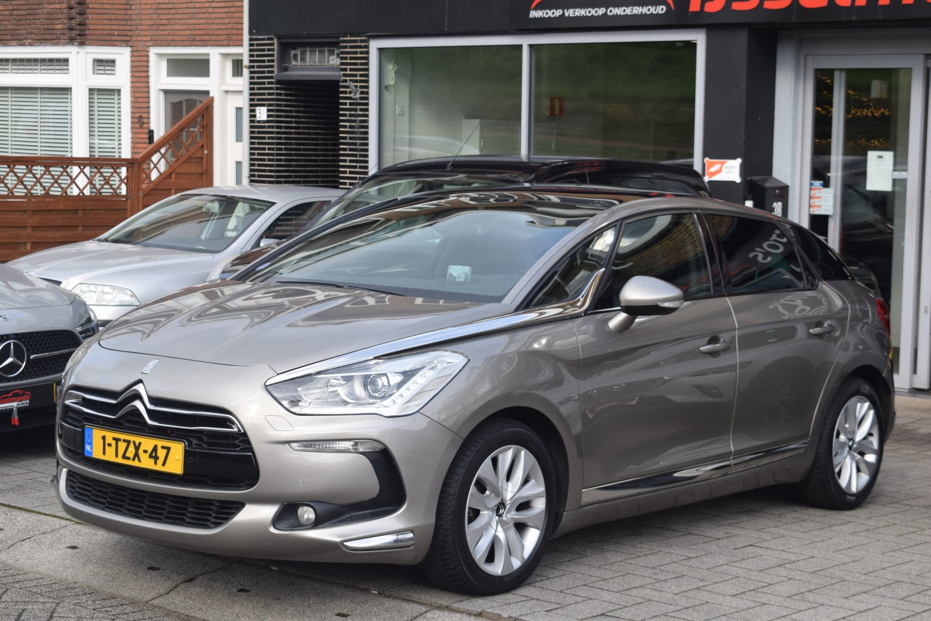 Citroën DS5 1.6 THP Business Executive NL AUTO/AUTOMAAT/LEE, Auto's, Zwart, 1395 kg, 1500 kg, Hatchback