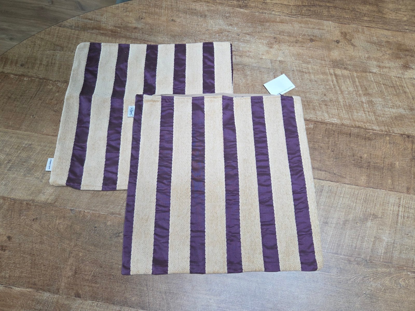 Nieuwe kussenhoezen paars beige Pixote 40x40 gestreept, Huis en Inrichting, Overige merken, Met print, Nieuw, Ophalen of Verzenden