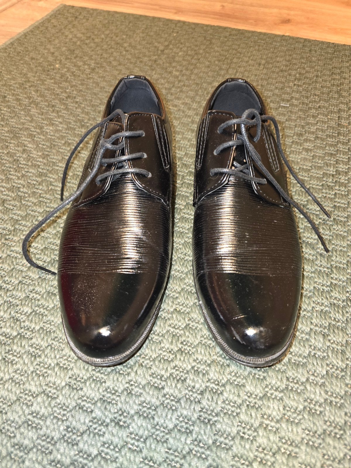 Nette zwarte schoenen maat 34 voor jongen of meisje, Jongen of Meisje, Schoenen, Ophalen of Verzenden, Zo goed als nieuw
