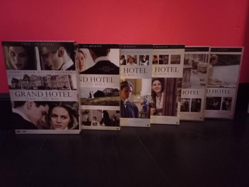 de complete Grand Hotel tv serie op dvd ; seizoen 1 t/m 3, Cd's en Dvd's, Dvd's | Tv en Series, Alle leeftijden, Ophalen of Verzenden